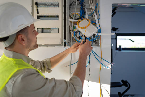 Best Circuit Breaker Repair  in Greens Farms, CT